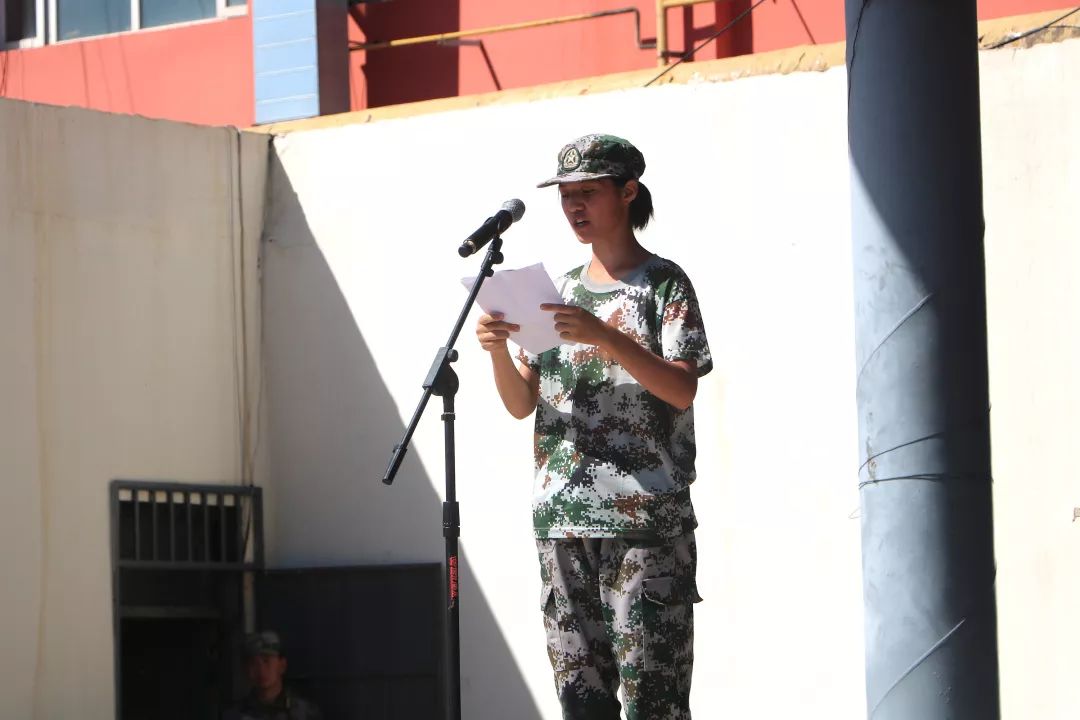 石家庄艺术学校华唐高中,军训学员代表讲话